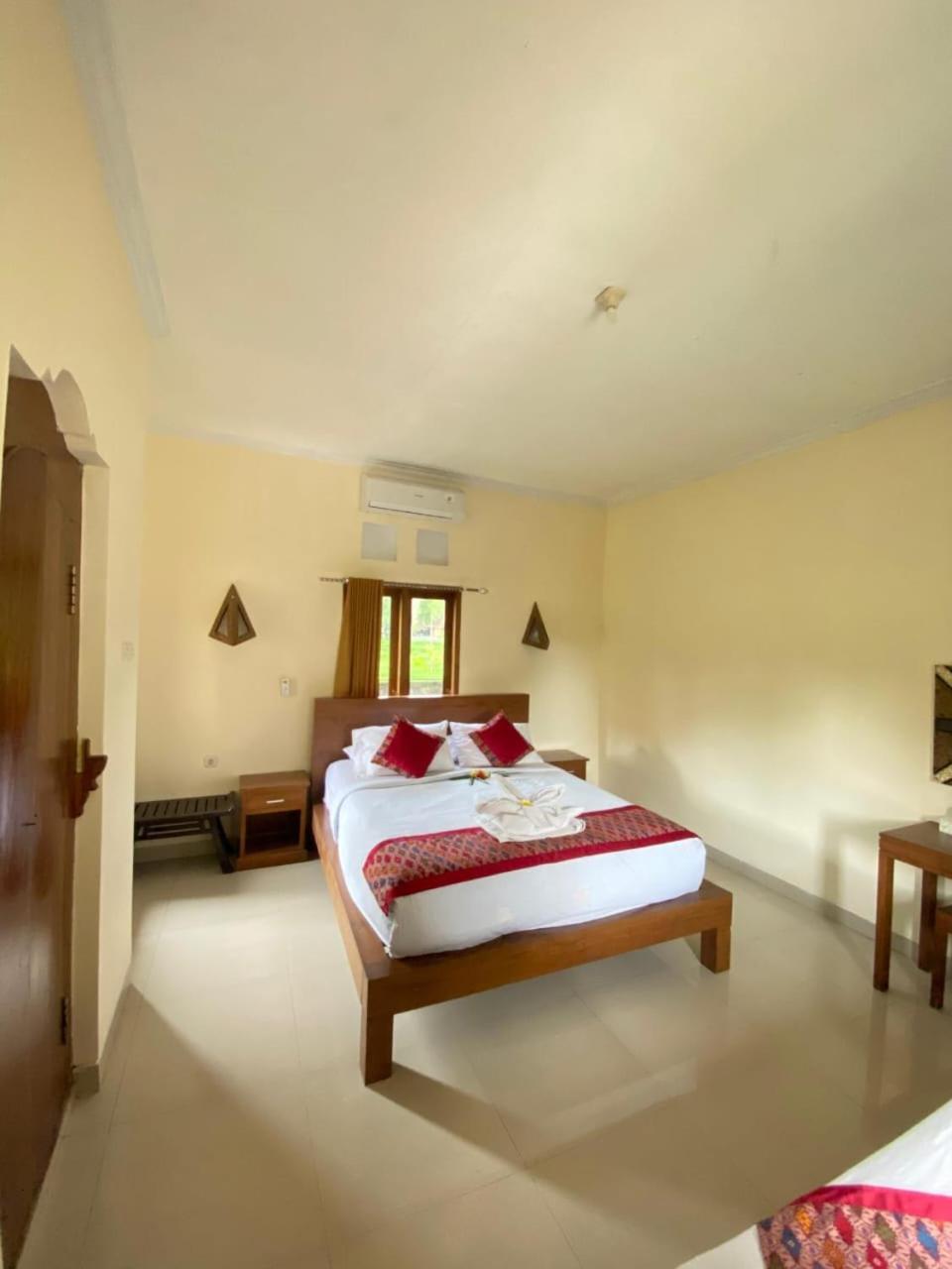 Yoga Homestay Мундук Экстерьер фото
